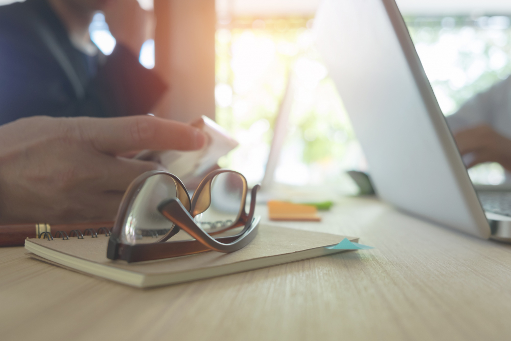 Entenda como funciona um plano de saúde por adesão e veja se ele é para você