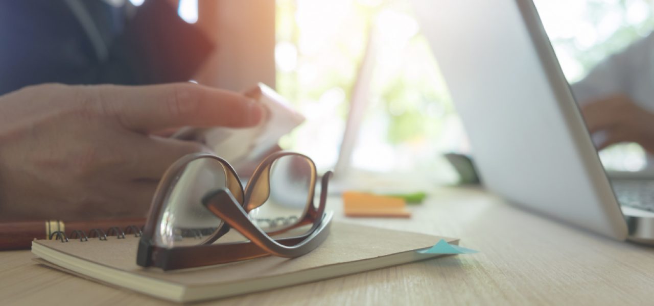 Entenda como funciona um plano de saúde por adesão e veja se ele é para você